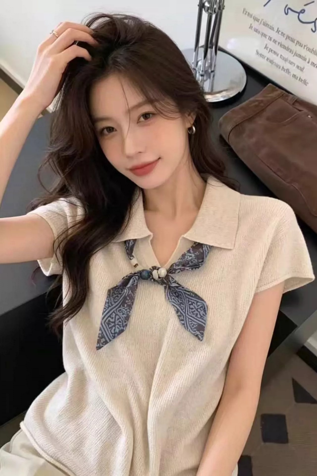 한 부서 디자인 센스 POLO 칼라 스카프 반팔 니트 스웨터 봄 여름 새로운 고급 센스 패션 품격 얇은 스타일 맨위