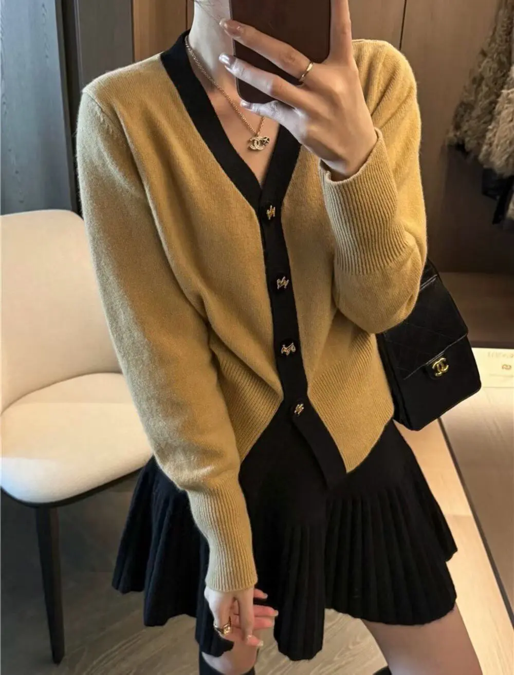 샤넬풍 V넥 니트 가디건 상세 이미지 6