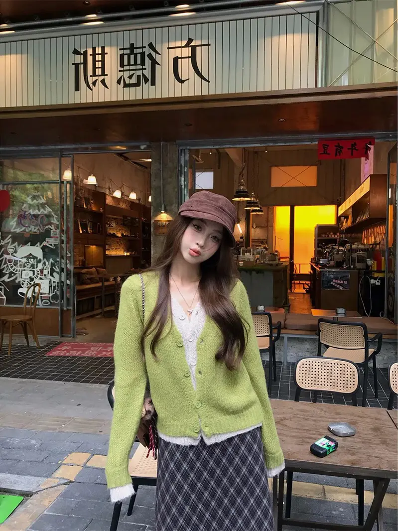 루즈핏 V넥 가디건 상세 이미지 3
