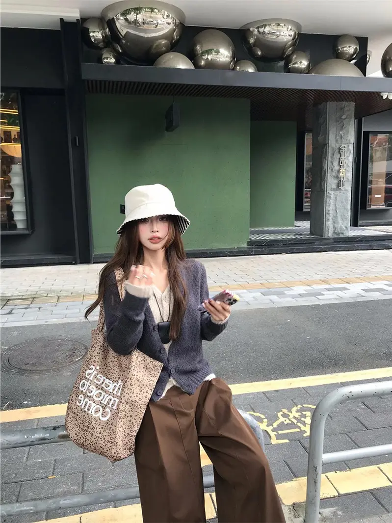 루즈핏 V넥 가디건 상세 이미지 5