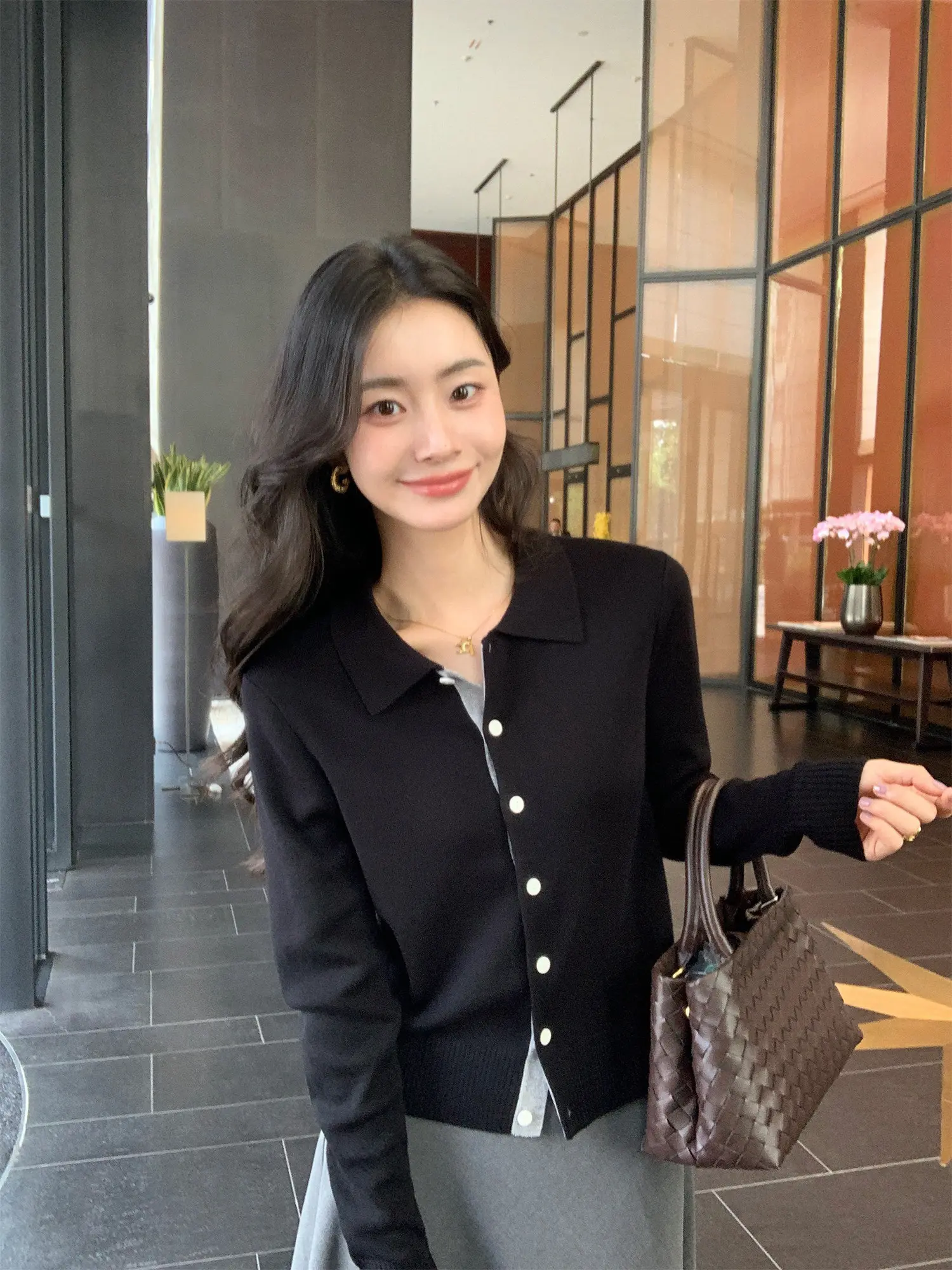 배색 폴로 칼라 가디건 상세 이미지 2