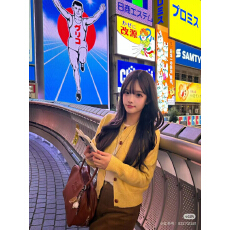 批发慵懒风桔色圆领单排扣毛衣外套女秋冬新款宽松软糯高级感针织<b class='q'>开衫</b>