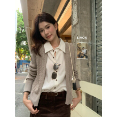 批发2026秋季新款麻花状针织开衫女早秋慵懒风V领长袖单穿<b class='q'>假两件</b>上衣