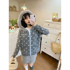 批发<b class='q'>韩</b>系波点毛领连帽开衫毛衣女秋冬软糯甜美宽松慵懒针织外套