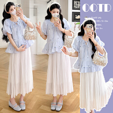 批发实拍 —韩系刺绣<b class='q'>孕妇</b><b class='q'>镂空</b>娃娃款2026新款<b class='q'>上衣</b>+烫钻A半身裙