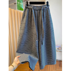 批发高级感条纹八分<b class='q'>阔腿裤</b>女新款春夏宽松显瘦休闲百搭直筒卫<b class='q'>裤</b>