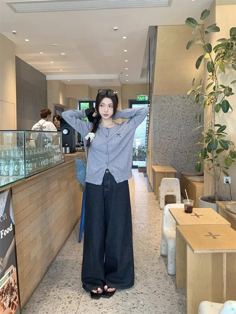 나비 리본 자수 라운드넥 니트 가디건 상세 이미지 15