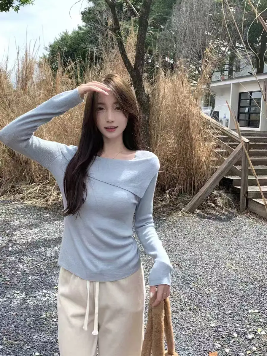오프숄더 긴소매 니트 상세 이미지 14