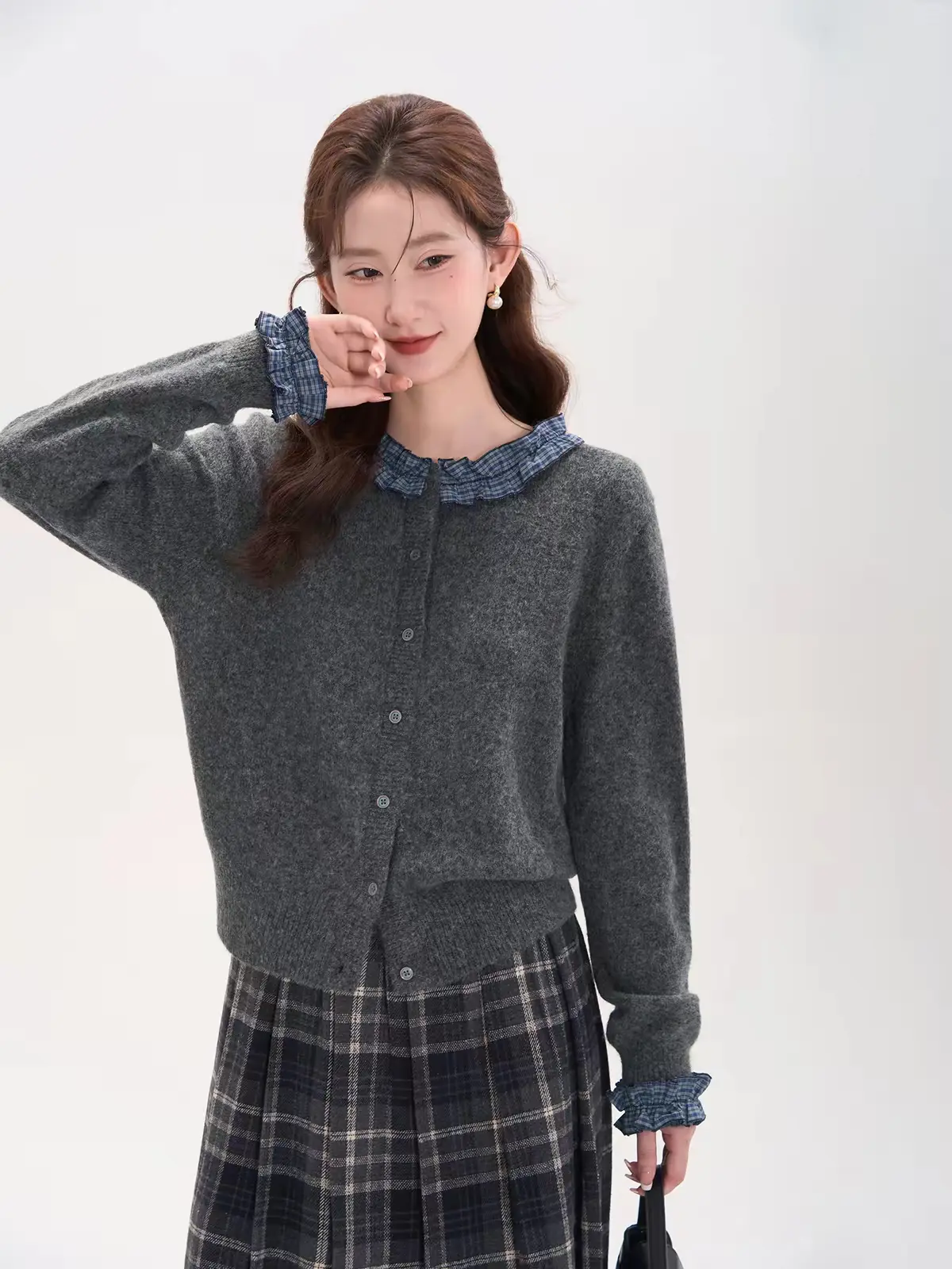 배색 프릴 니트 가디건 상세 이미지 2