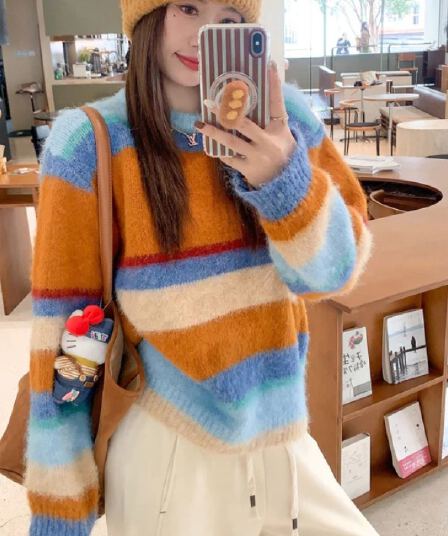 색상 스트라이프 라운드 넥 스웨터 여자 겨울 털이 많은 부드러운 찹쌀 연령 감소 두꺼운 니트 스웨터 맨위