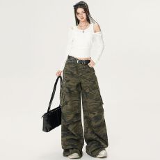 批发2026春装新款休闲工装<b class='q'>裤</b><b class='q'>迷彩</b>直筒<b class='q'>裤</b>辣妹风阔腿<b class='q'>裤</b><b class='q'>牛仔裤</b>女