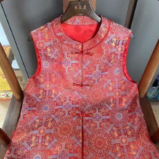 批发新中式国风宋锦马甲高端提花唐装马夹背心女外搭复古盘扣坎肩春季