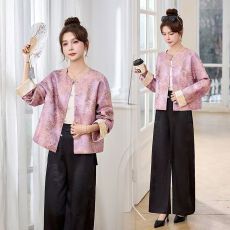 批发新中式国风盘扣提花外套女2026年春<b class='q'>秋</b>新款温柔风优雅气质短款上衣