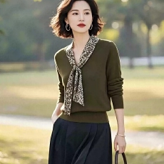 批发法式高级感<b class='q'>碎花</b>飘带针织衫女2025秋冬季百搭套头拼接洋气<b class='q'>上衣</b>