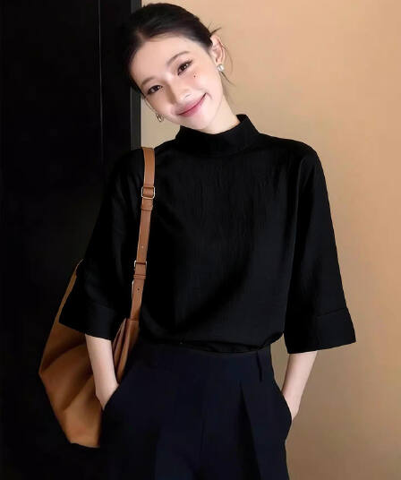 검정색 작은 스탠드 칼라 7부 소매 티셔츠 여성 여름 새로운 고급 센스 빛 럭셔리 연령 감소 루즈핏 외국 가스 다용도 맨위