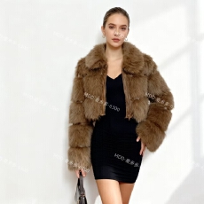 批发辣妹冬季新款保暖短款毛毛皮草大衣百搭简约显瘦毛绒外套