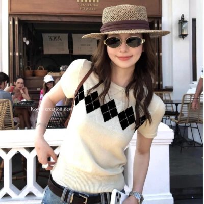 한 부서 배색 링 그리드 라운드 넥 반팔 니트 스웨터 여름 디자인 센스 품격 몸매 가꾸기 슬림해 보이는 다용도 맨위