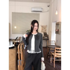 批发红人馆短款外套女2025新款早秋独特超好看韩系chic别致波点上衣女