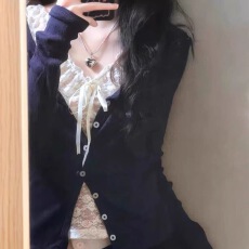 批发纯欲风真两件v领蕾丝<b class='q'>背心</b>拼接磨毛打底衫女冬季新款修身长袖上衣