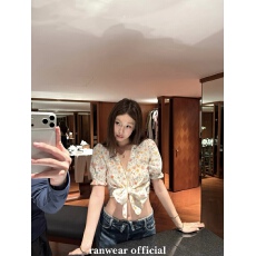 批发Ranwear'夏至未至'泡泡袖绑带蕾丝碎花<b class='q'>条纹</b>多版本面料短<b class='q'>开衫</b>上衣