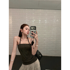 批发Goo Goo Eyes羊毛针织软糯交叉叠襟扭扭挂脖式抹胸女夏季辣妹吊带