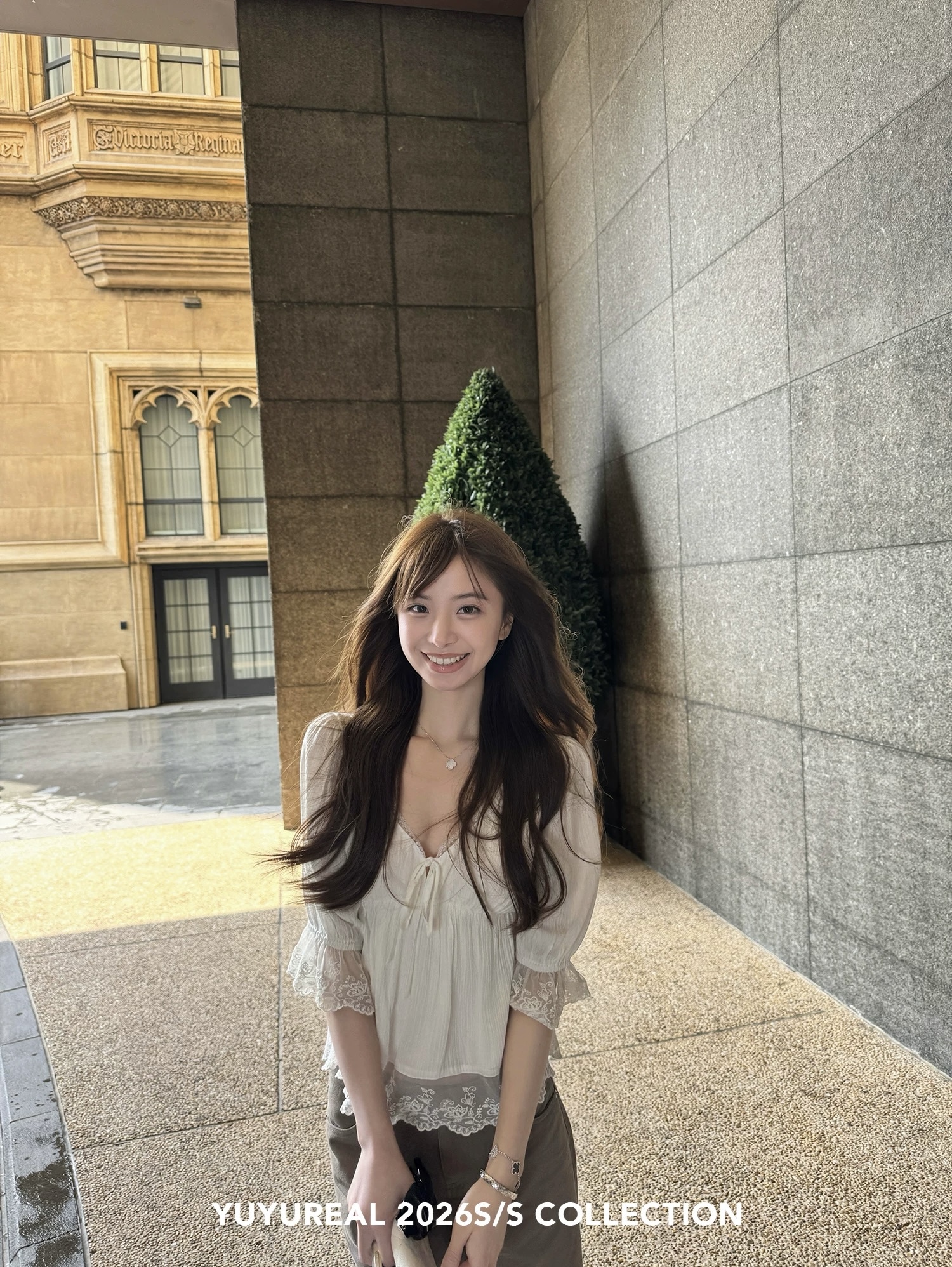 yuyureal 작은 순수한 욕망 상쾌 센스 레이스 레이스 V넥 작은 맨위 여성 여름 섹시함 쇼트 스타일 중간 소매 레이스 셔츠