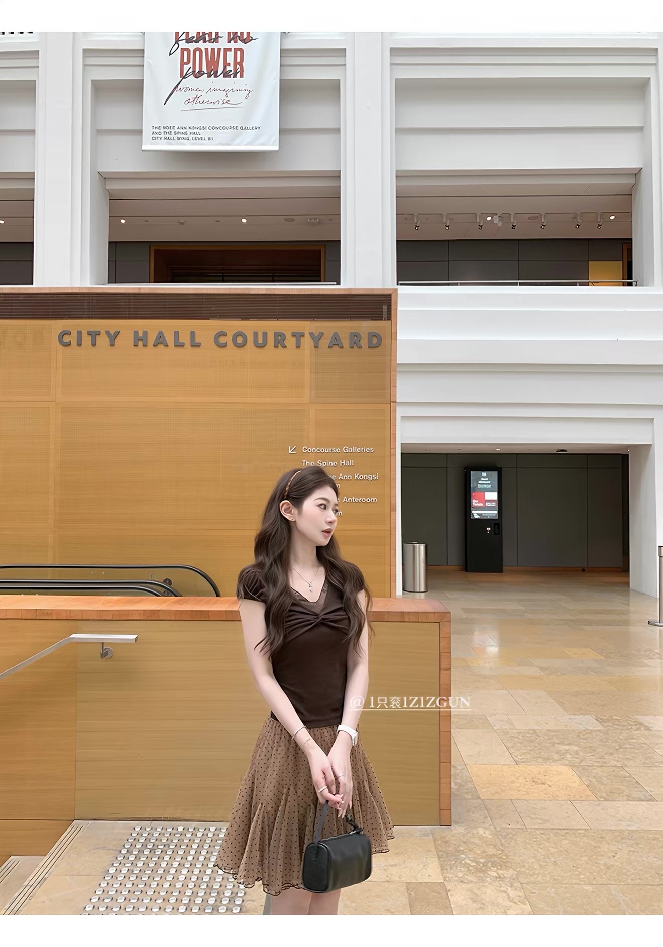 1개 다곤 1z1zgun 아름다운 빛 연 주간 접시 청 ~을 통해 알몸의 센스 주간 실크 양모 V넥 비틀림 반팔 티셔츠