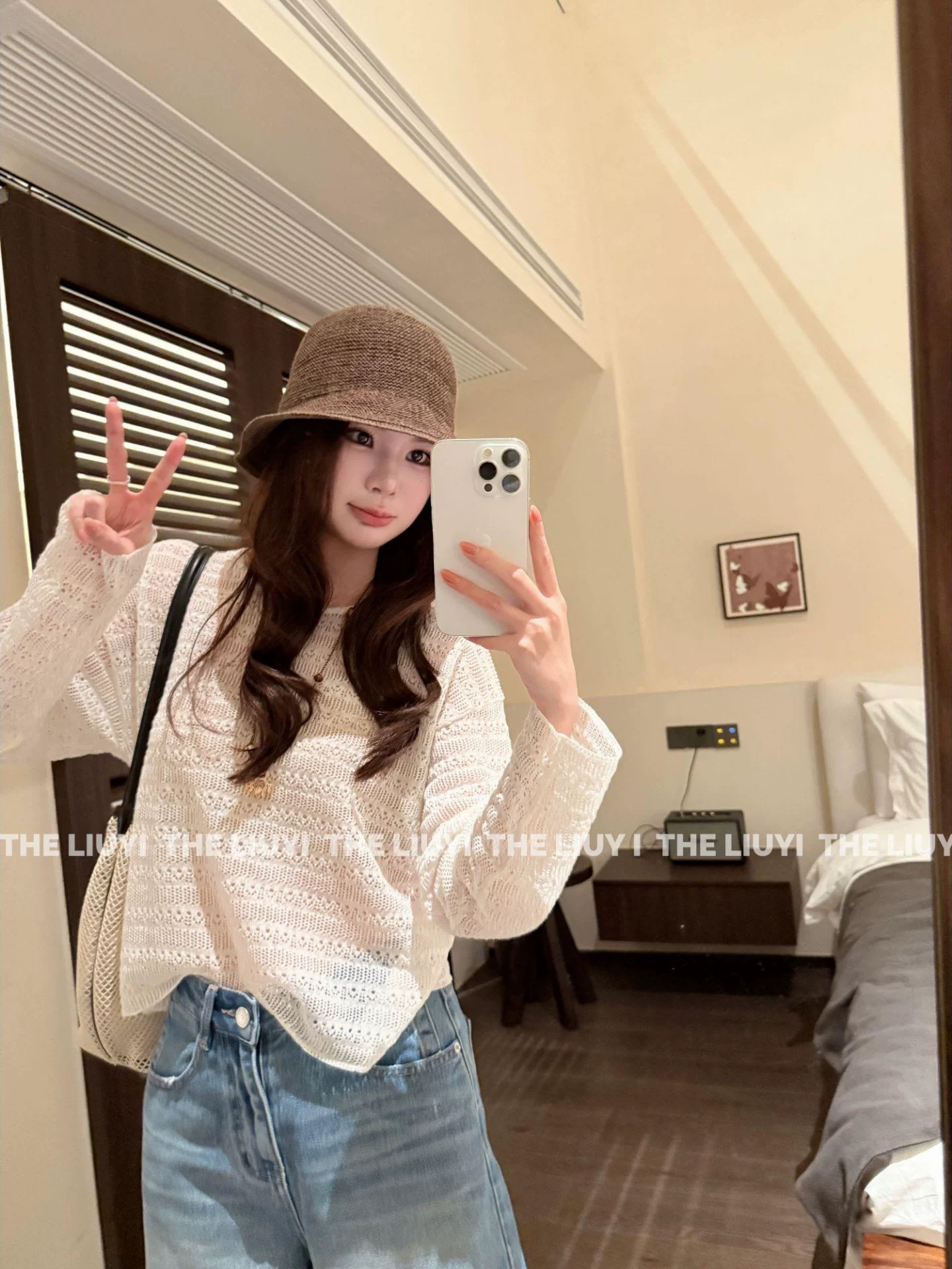 liuyi 하계 여름 홀로우 아웃 니트 통기성 긴팔 블라우스 맨위 64286