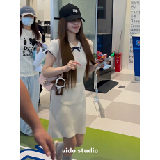 批发赵露思<b class='q'>同款</b>polo领针织<b class='q'>连衣裙</b>女学院风蝴蝶结明星修身收腰a字短裙