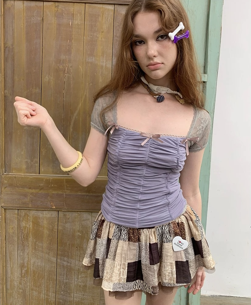 잡식성 universe 포도 보라색 광장 칼라 튜브탑 펌프 Pleat 망사 레이스 조각 반팔 허리 수축 슬림해 보이는 티셔츠 여성