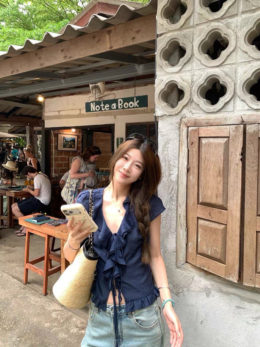 ashenonline 롱 아일랜드 아이스 티 프릴 블루 색상 V넥 여성 셔츠 여름 순수한 욕망 허리 수축 슬림해 보이는 맨위