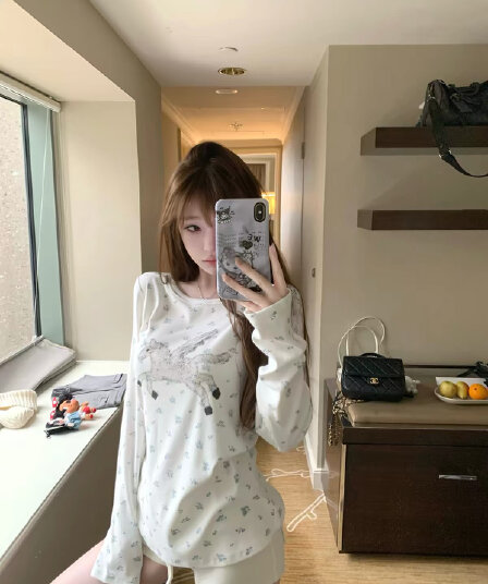 suuuicee 캡처 꿈 유니콘 전체 인쇄 작은 꽃무늬 구덩이 기사 질감 센스 캐주얼 라운드 넥 긴팔 티셔츠