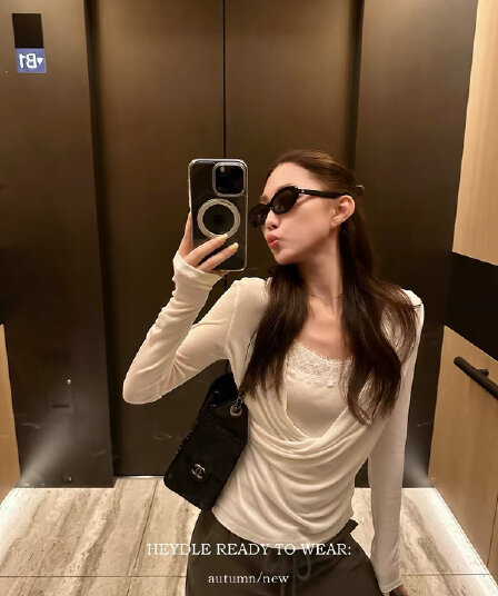 검은 콩 흠 청 치자 나무 늦게 와인 라이 경기 서울 흔들다 칼라 레이스 조각 작은 셔츠 부드러운 찹쌀 프로 피부 페이크 레이어드 맨위 여성