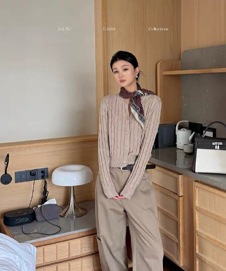 사랑 자매 홈 elsissi 꽈배기 라운드 넥 카디건 코트 라운드 넥 긴팔 단색 니트 스웨터 스웨터 여자 가을 7453