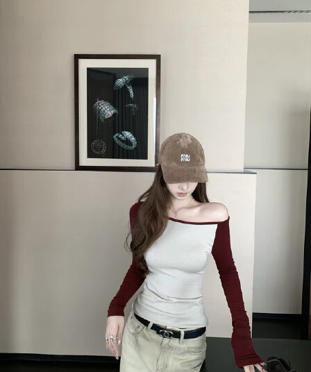 밤나무 코코아 bankelili 서울 연인 한 부서 배색 삽입 어깨 소매 오프숄더 슬림해 보이는 얇은 스타일 긴팔 티셔츠