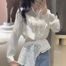 批发韩系<b class='q'>蕾丝</b>拼接翻领衬衫女宽松显瘦短款设计感小众时尚气质<b class='q'>披肩</b>衬衣