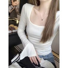 批发喇叭袖设计感U领打底衫女春秋季T恤纯欲修身显瘦短款内搭长袖上衣