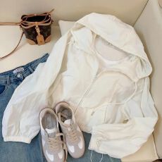 批发夏日薄款连帽防晒衣女2026年新款宽松百搭透气防紫外线休闲防晒服