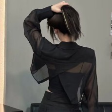 批发欧货<b class='q'>短款</b>防晒外套女夏季2026新款小香风高级感百搭休闲薄款小西装