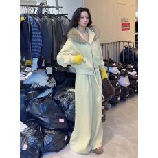 批发2025冬季新款时髦大毛领刺绣字母连帽加绒卫衣休闲阔腿裤两件套女