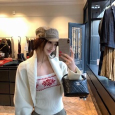 批发慵懒白色长袖<b class='q'>毛衣</b>针织外套女冬季温柔套装提花吊带<b class='q'>背心</b><b class='q'>上衣</b>两件套