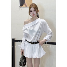 批发甜美风斜肩设计感<b class='q'>连衣裙</b>高级感小众穿搭衬衫裙A字百褶花苞蓬蓬裙