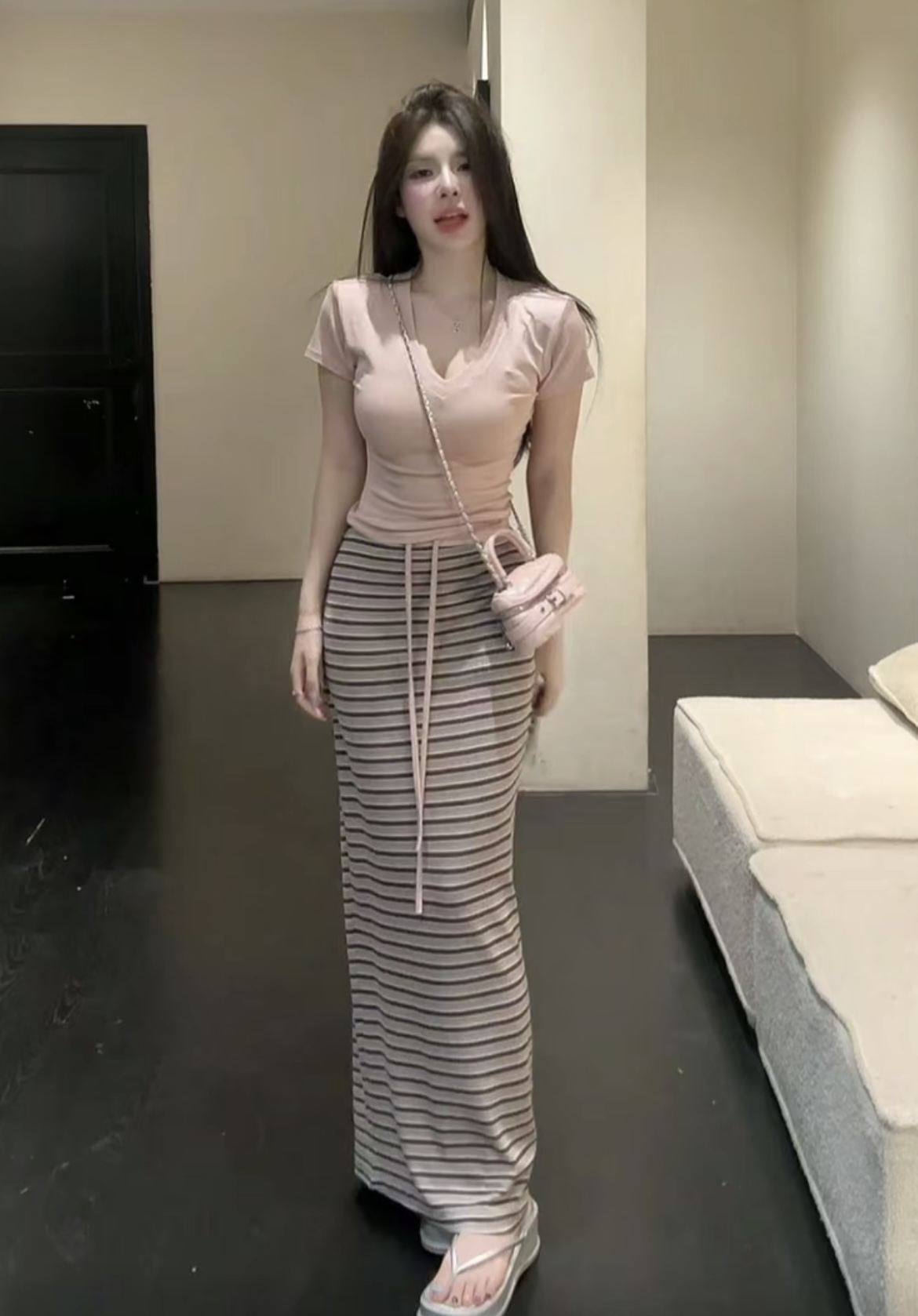 2026 여름 한 부서 순수한 욕망 바람 몸매 가꾸기 반팔 티셔츠 하이웨이스트 스트라이프 반신 치마 세트 여성