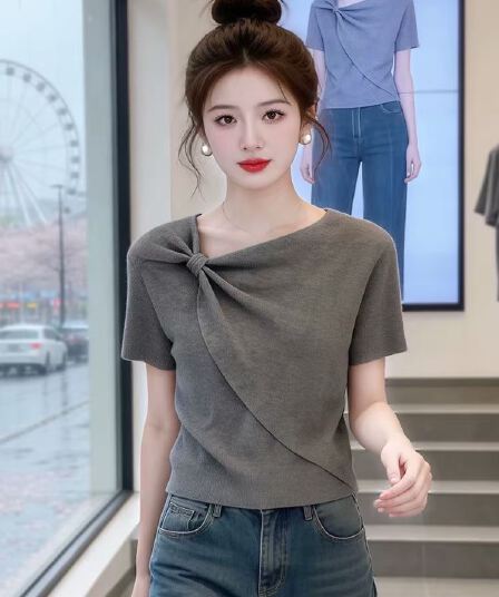 품격 아름다운 분위기 센스 나비 매듭 반팔 니트 스웨터 2026 여름 새로운 세련된 고급 센스 슬림해 보이는 맨위