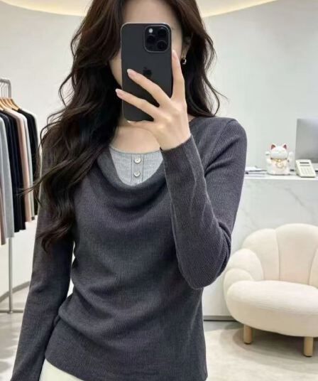 어두운 회색 페이크 레이어드 배색 니트 스웨터 여성 이른 가을 새로운 빛 요리 한 바람 긴팔 슬림해 보이는 고급 센스 예쁜 스웨터