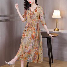 批发真丝<b class='q'>连衣裙</b>女夏装2026年新款气质洋气桑蚕丝碎花度假长款裙子