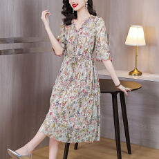 批发法式碎花桑蚕丝<b class='q'>连衣裙</b>女夏季2026新款V领高端气质五分袖雪纺裙子