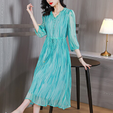 批发真丝<b class='q'>连衣裙</b>2026夏季新款高端法式V领碎花裙优雅气质名媛桑蚕丝裙