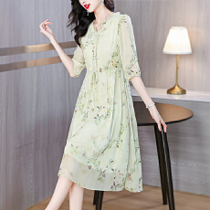 批发法式碎花雪纺<b class='q'>连衣裙</b>女2026夏季新款收腰显瘦时尚气质妈妈漂亮裙子