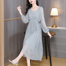 批发真丝<b class='q'>连衣裙</b>2026夏季新款高级感法式长裙时尚气质<b class='q'>桑蚕丝</b>度假裙